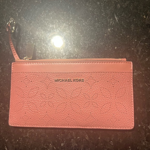 Michael Kors Handbags - Michael kors unique wristlet